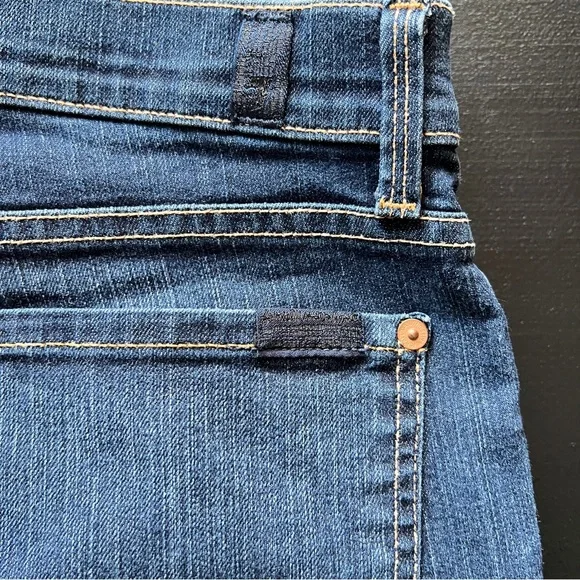 7 For All Mankind Straight Leg Dark Wash Denim Women’s Size 31 - Picture 9 of 9